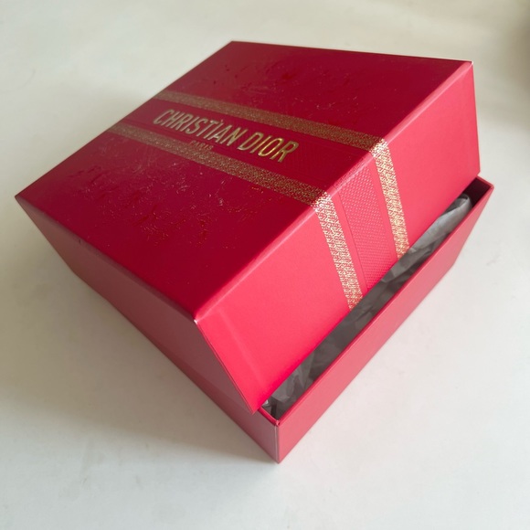 Christian Dior Red & Gold Embossed Gift Box - Picture 7 of 11